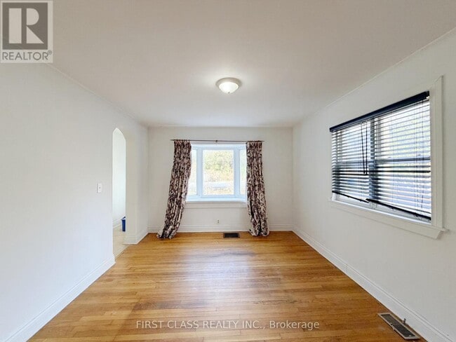 Building Photo - 2081 Metro Rd N