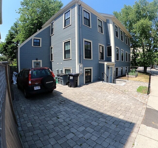 Building Photo - 157 Hampshire St