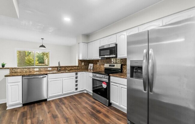 Foto del edificio - 14515 Wunderlich Dr