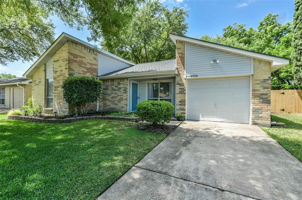 Primary Photo - 3026 Helmsley Dr