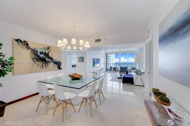 Foto del edificio - 21055 Yacht Club Dr