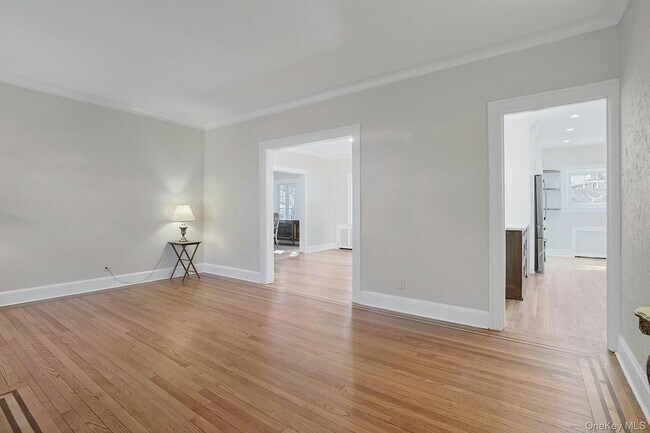 Foto del edificio - 10 Robins Rd