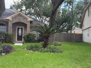 Building Photo - 15318 Inks Lake Dr