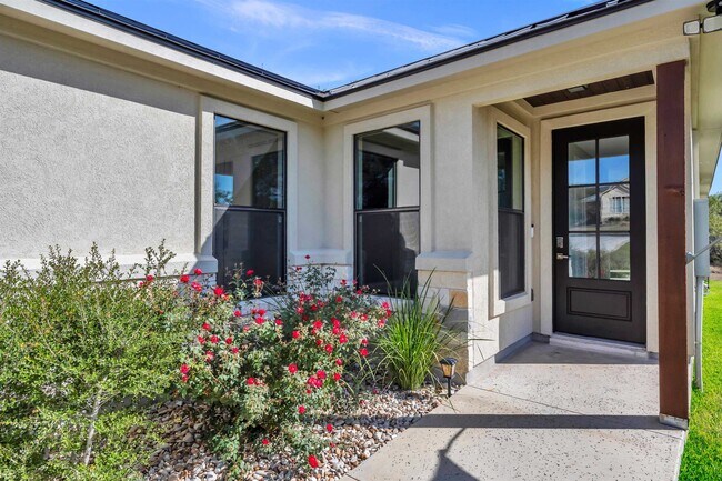 Building Photo - 3205 Douglas Dr