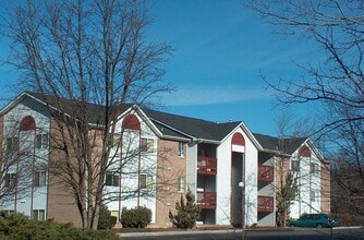Building Photo - 402 Berryfield Ln
