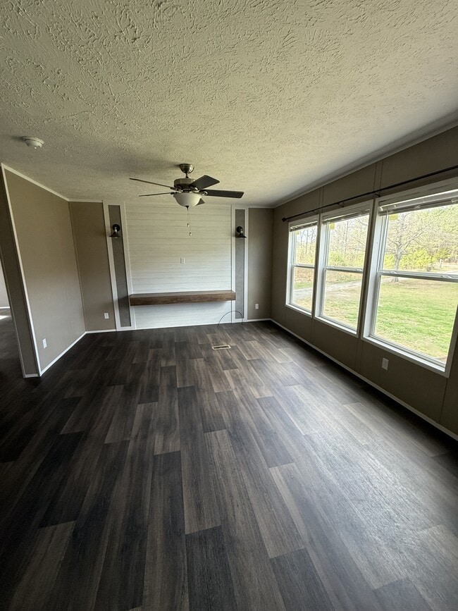 Building Photo - 150 Wen-Dell Ln