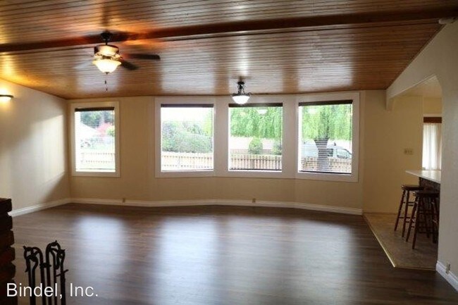 Building Photo - 3 br, 2 bath House - 2085 Fern ST