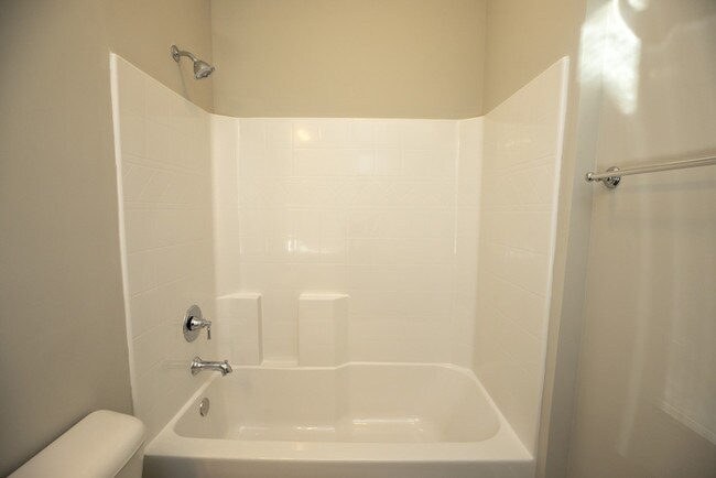 Building Photo - You'll love this Oxford floor plan in Gran...