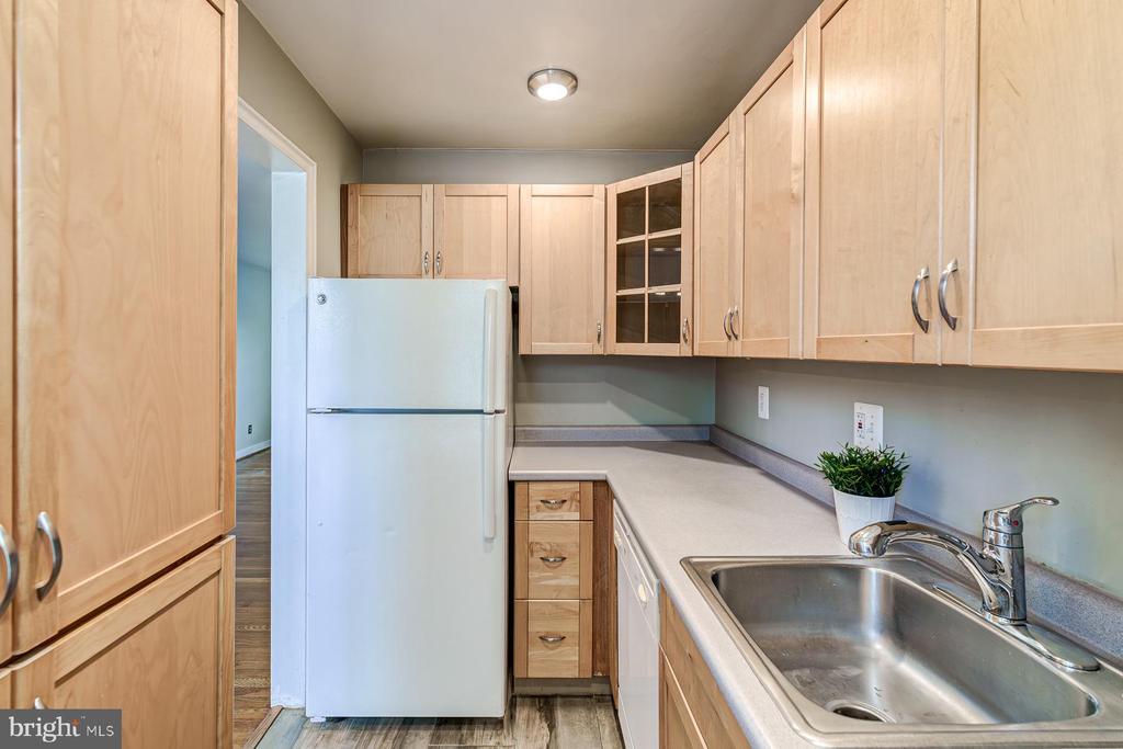 Foto principal - 109 E Glebe Rd