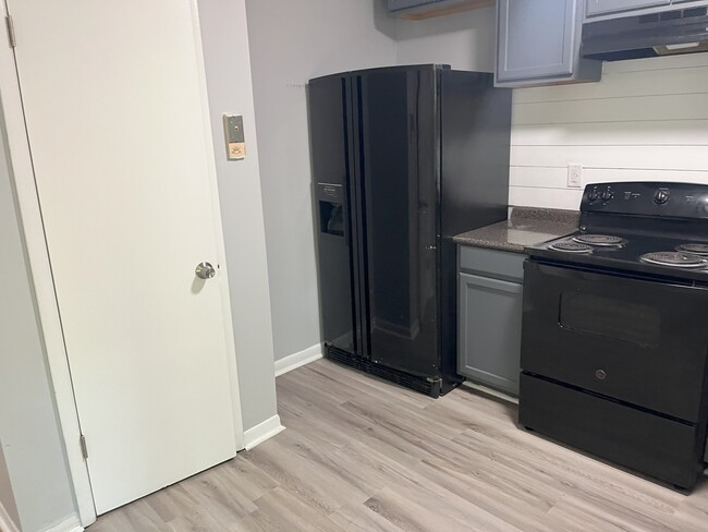 Foto del edificio - 4114 Arckelton Dr