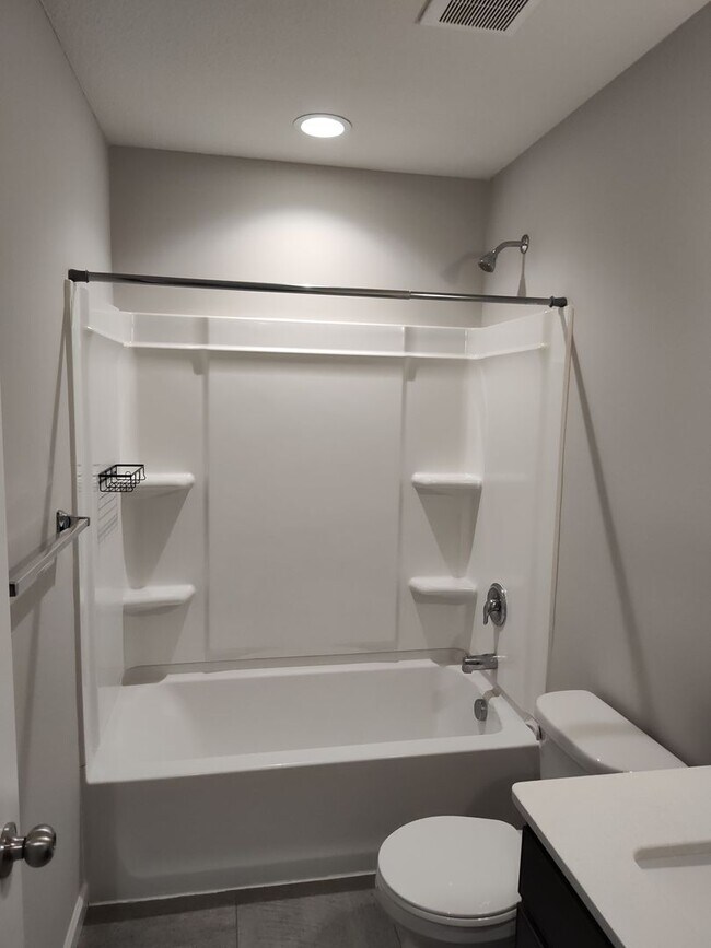 Foto del edificio - 5236 Hampton St NE