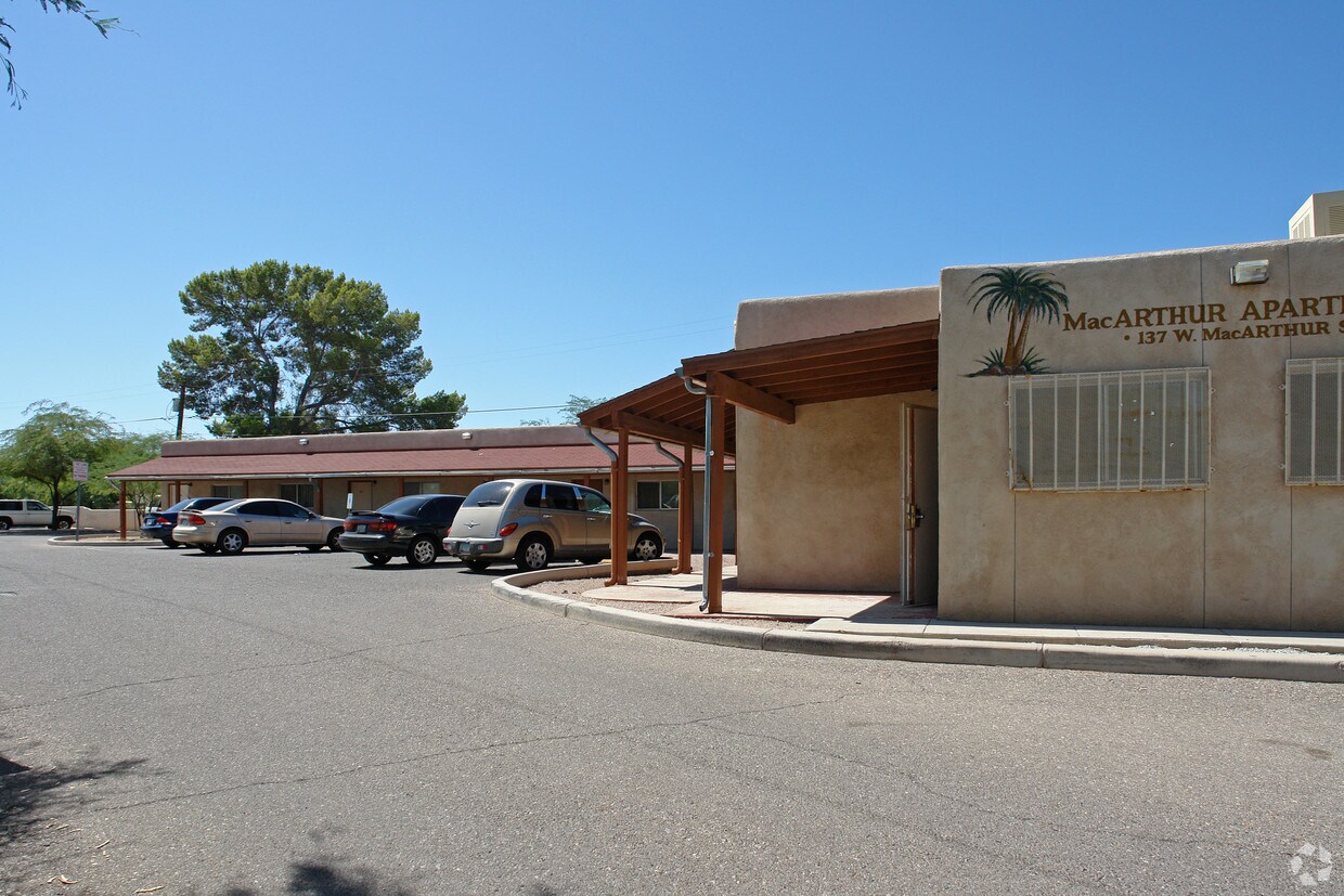 Building Photo - MacArthur Apartments