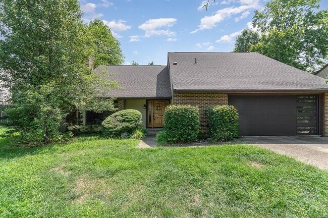 Building Photo - 6807 Vantage Dr