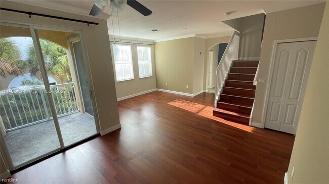 Foto del edificio - 3 br, 2.5 bath Condo - 4445 SW 160th Ave A...