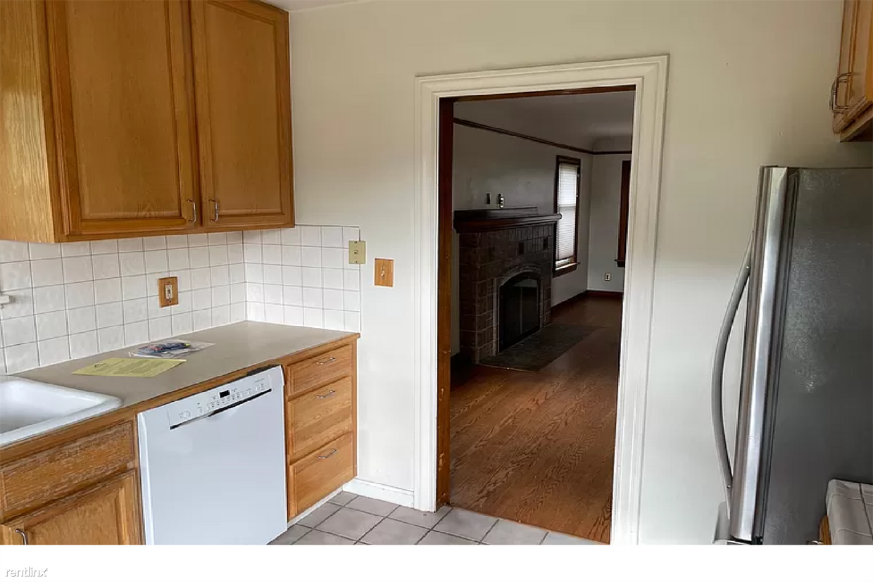 Primary Photo - 3 br, 2 bath House - 401 NE 76th St