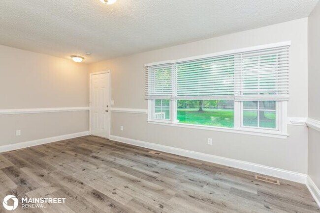 Building Photo - 5702 Willow Dr, Durham, NC 27712