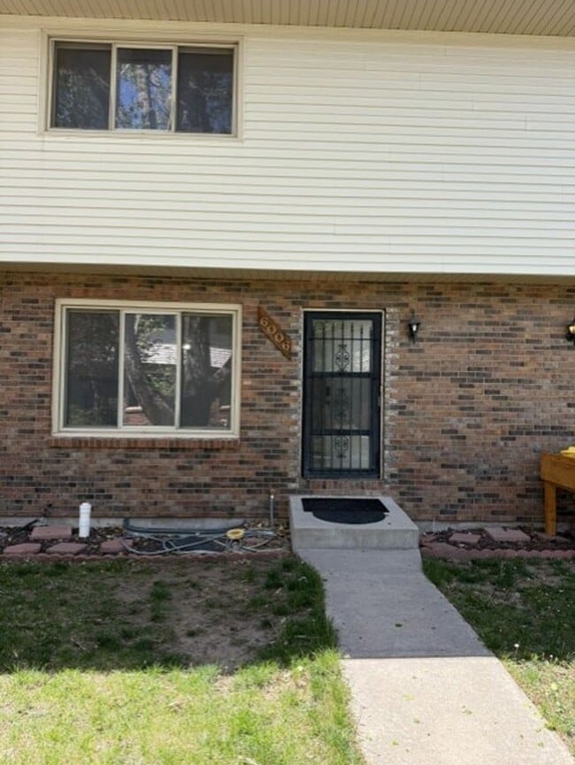 Building Photo - 6006 Osage Ave