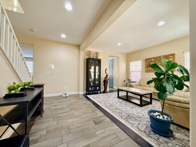 Building Photo - Coming Soon-Beautiful Home in El Dorado Gated Community!