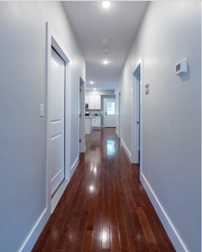 Foto del edificio - 33 Covington St