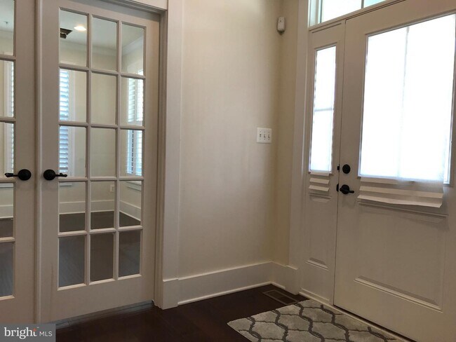 Building Photo - 17024 Takeaway Ln