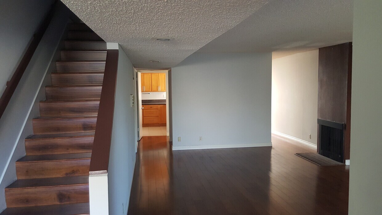 402 S Garfield Ave, Alhambra, CA 91801 Condo for Rent in Alhambra, CA