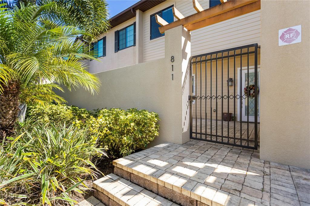 811 Highland St N, Saint Petersburg, FL 33701 Townhome Rentals in