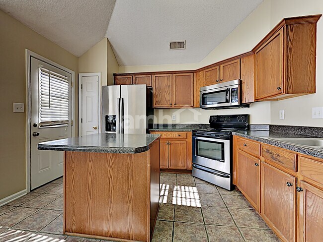Foto del edificio - 11215 Wolf Woods Dr