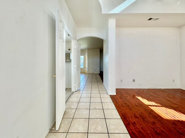 Building Photo - 5869 Prospector Trail