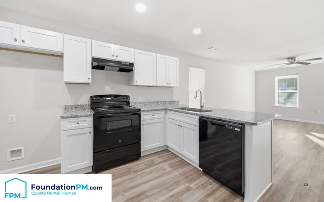 Building Photo - 349 N Worthington Dr