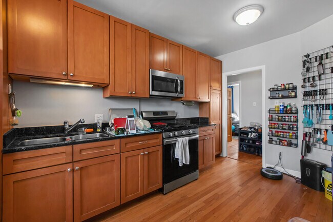 Foto del edificio - 2837 n Sawyer