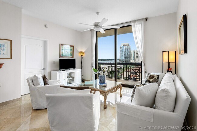 Foto del edificio - 801 S Olive Ave