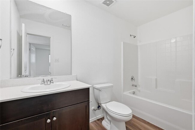 Foto del edificio - 324 Buckeye Ave