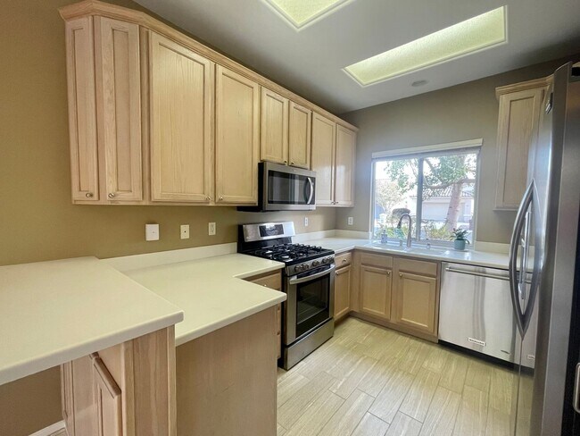 Building Photo - 78294 Bovee Cir