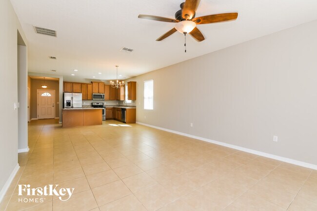 Foto del edificio - 2481 Sanderling St