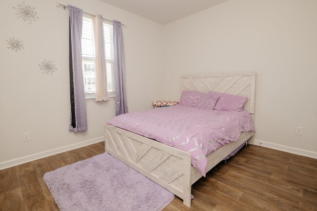 Building Photo - 3 bedroom/2 Bath One Level home in Goose Creek