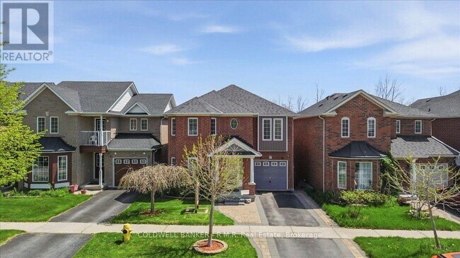 Building Photo - 45 Angier Crescent