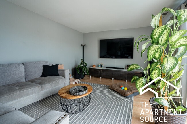 Foto del edificio - 2300 N Harlem Ave