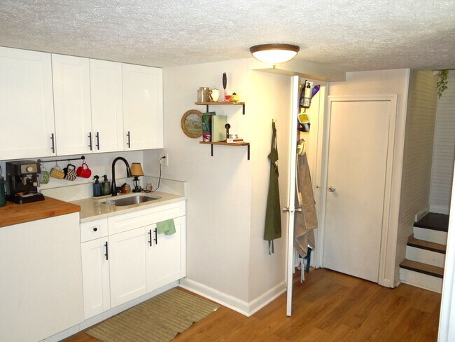Foto del edificio - 1 bed / 1 bath rental in Seminole Heights