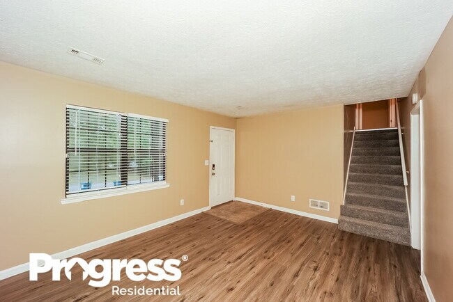 Foto del edificio - 1101 Greendale Ln