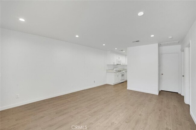 Foto del edificio - 1117 Linden Ave
