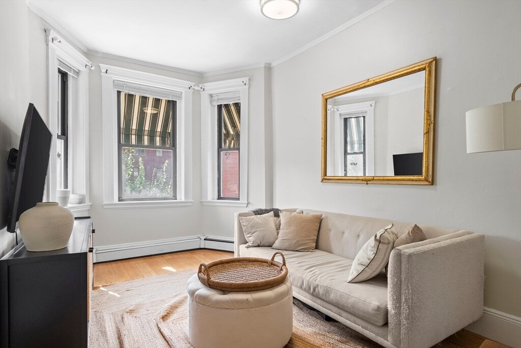 Primary Photo - 577 Tremont St