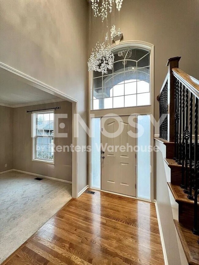 Foto del edificio - 15861 Linden St