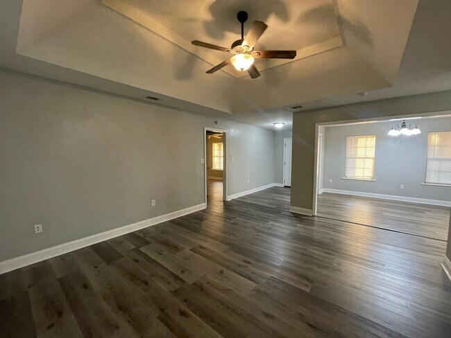 Foto del edificio - 3BR/2BA Located in Miller Farms Subdivision Across from MAFB!