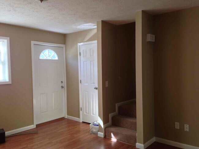 Foto del edificio - 2356 Volunteer Pkwy