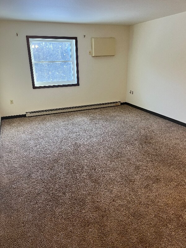 Building Photo - 130 Cherry Ave