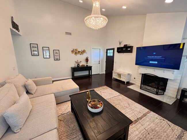 Building Photo - 11686 Mindanao St