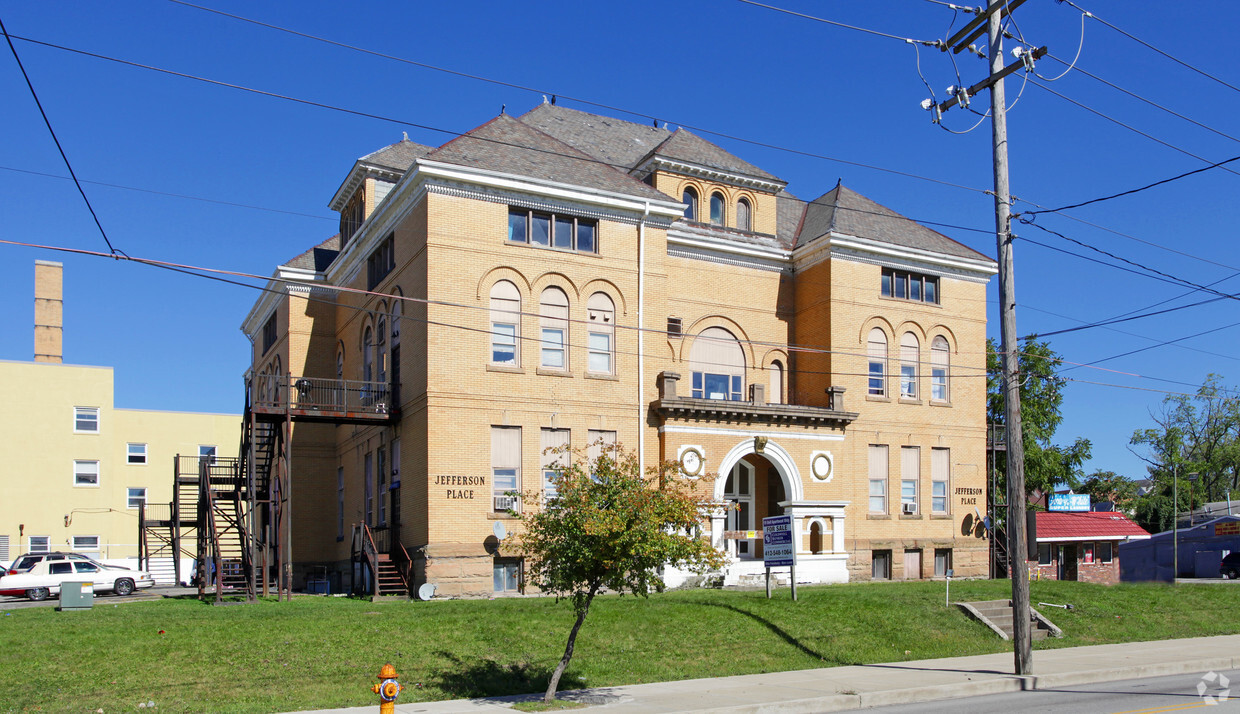 Primary Photo - Jefferson Place