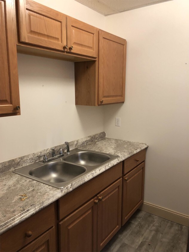 Primary Photo - 362 Merrimack St