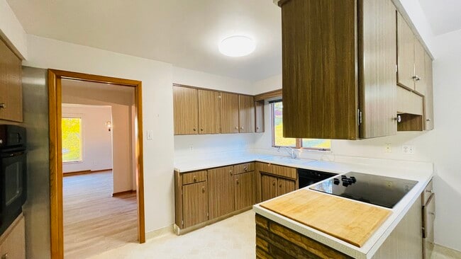 Foto del edificio - 1491 E Maiden St