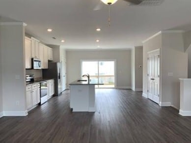 Building Photo - 6914 Point Bar Pl